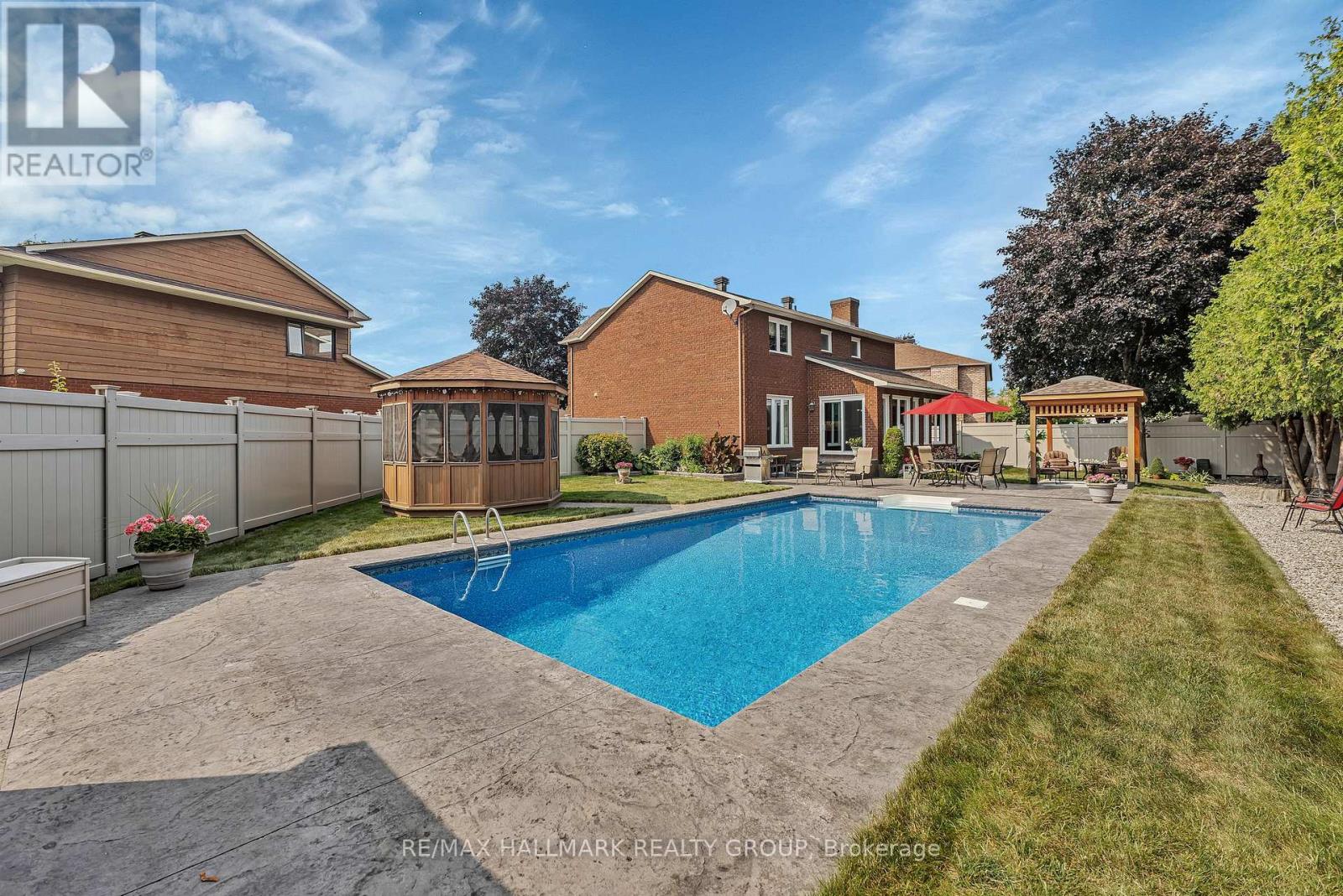 Photo 9 of 41 Claudet Crescent, Ottawa ON