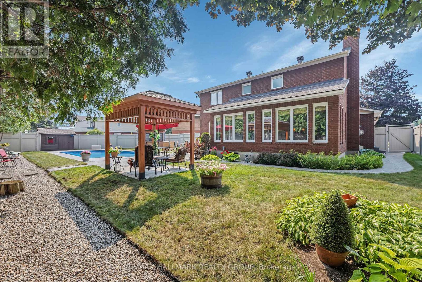 Photo 8 of 41 Claudet Crescent, Ottawa ON