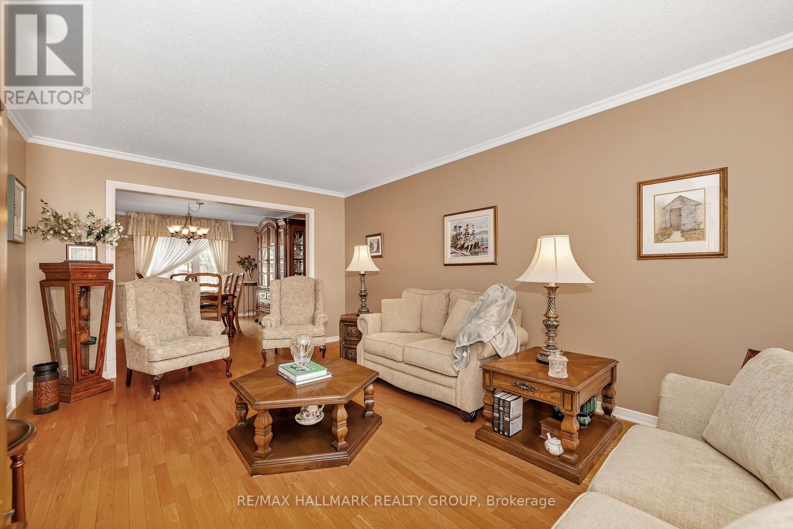 Photo 24 of 41 Claudet Crescent, Ottawa ON