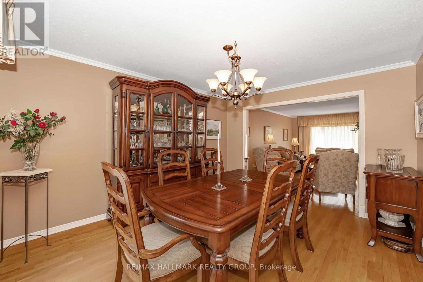Photo 1 of 41 Claudet Crescent, Ottawa ON