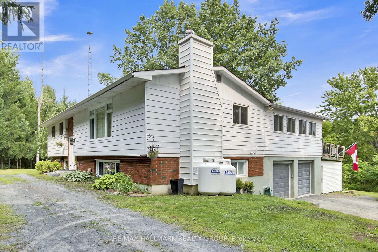 Photo 42 of 3875 Indian Creek Road, Clarencerockland ON