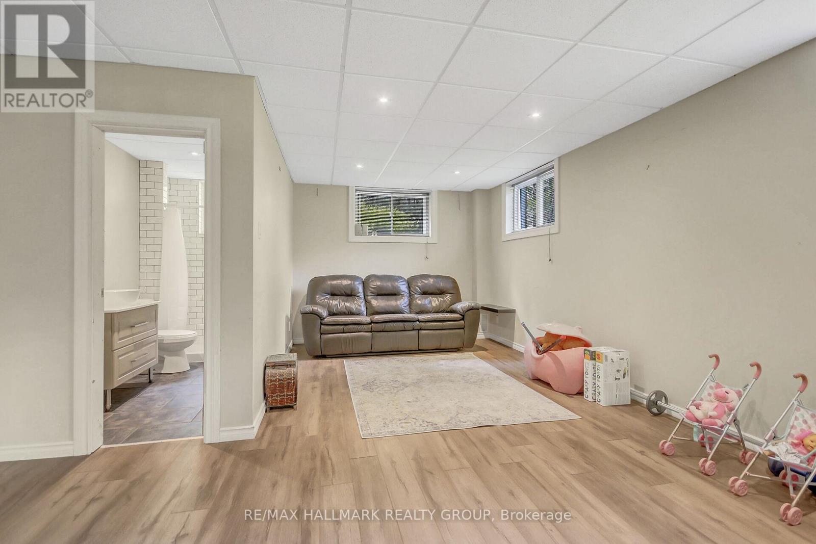 Photo 28 of 3875 Indian Creek Road, Clarencerockland ON