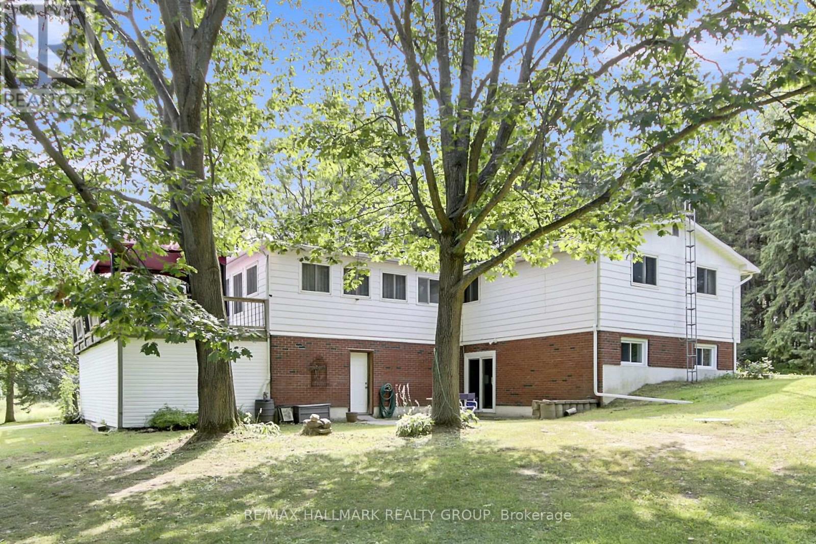 Photo 36 of 3875 Indian Creek Road, Clarencerockland ON