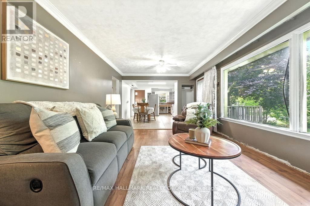 Photo 11 of 768 Russett Drive, Mcnab Braeside ON