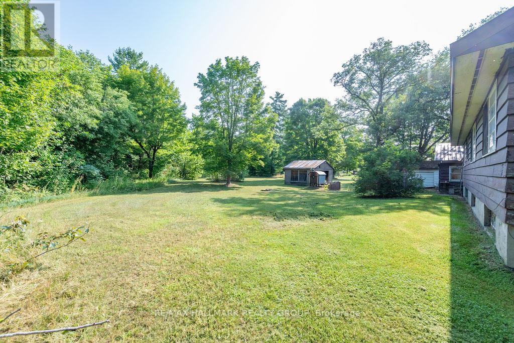 Photo 25 of 768 Russett Drive, Mcnab Braeside ON