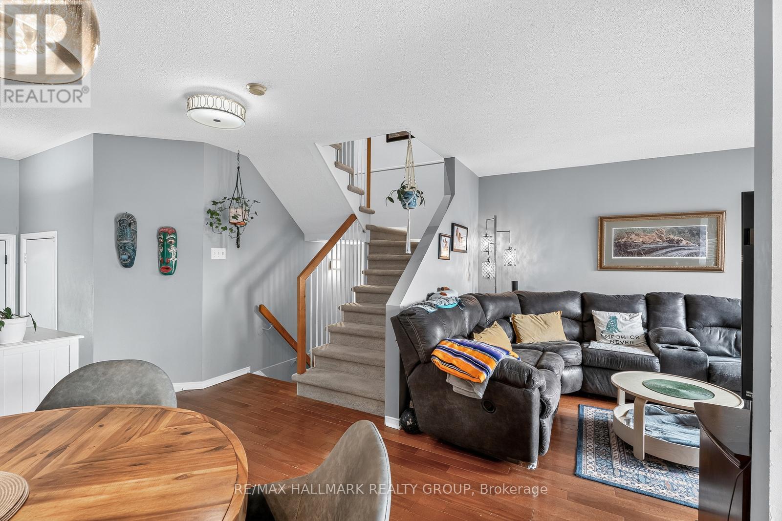 Photo 10 of 6212 Arbourwood Drive, Ottawa ON