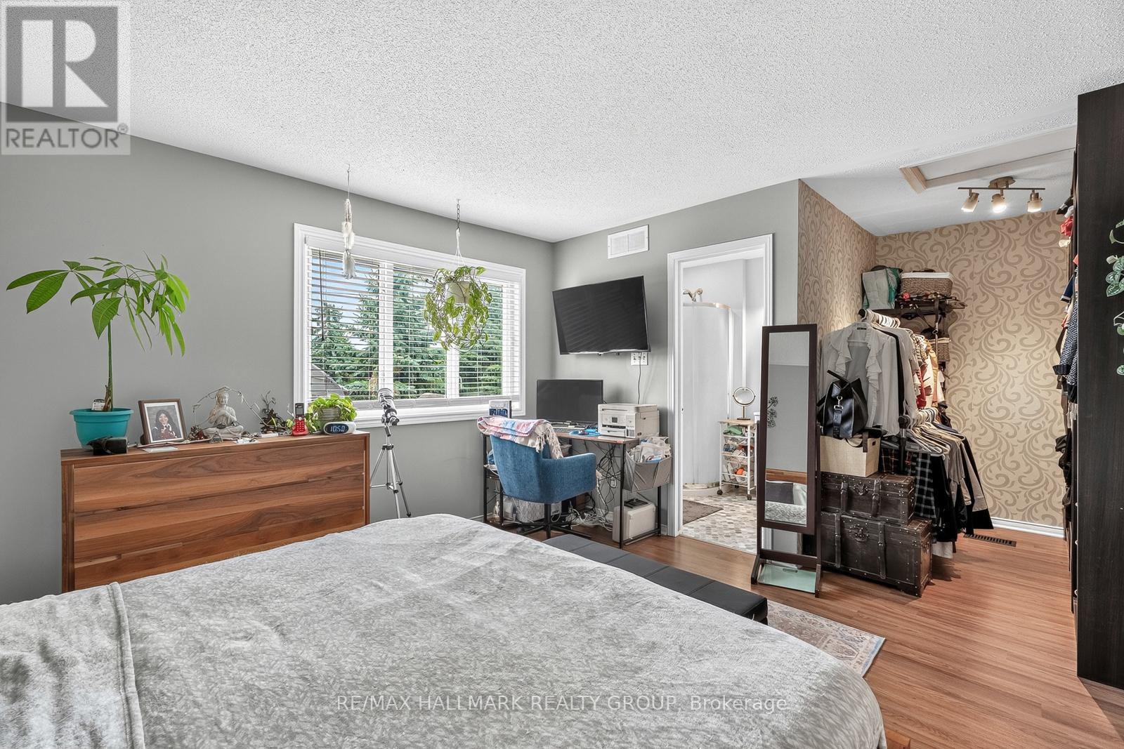 Photo 5 of 6212 Arbourwood Drive, Ottawa ON