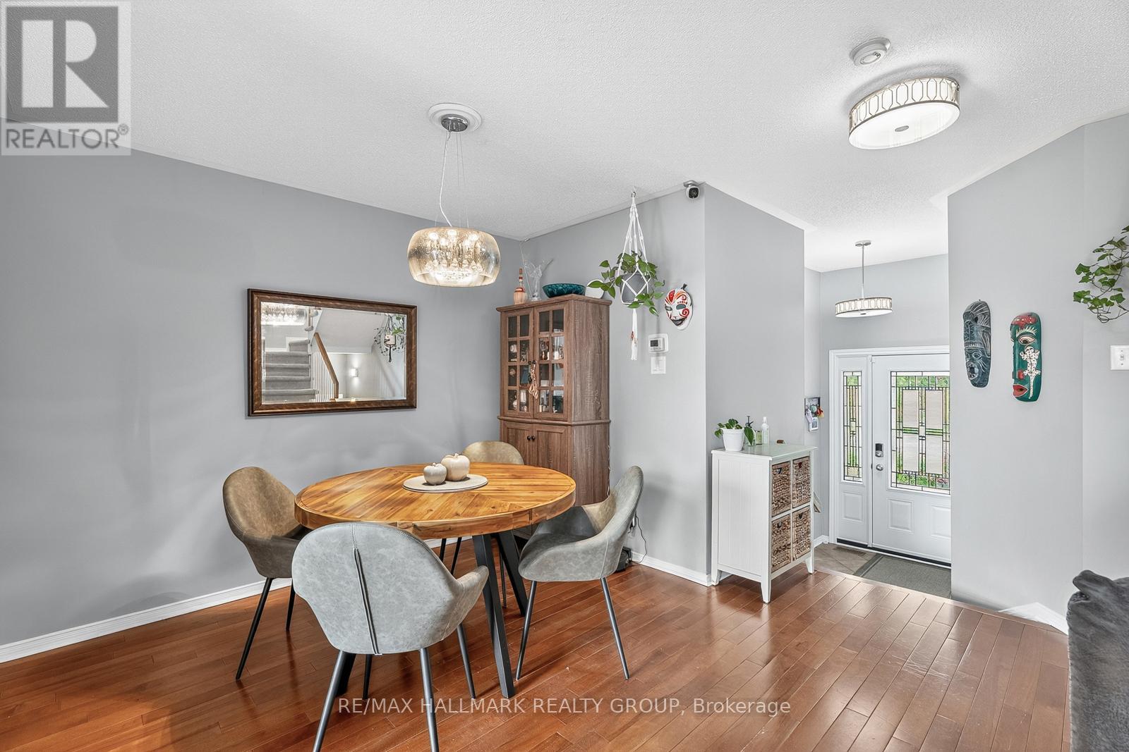 Photo 14 of 6212 Arbourwood Drive, Ottawa ON