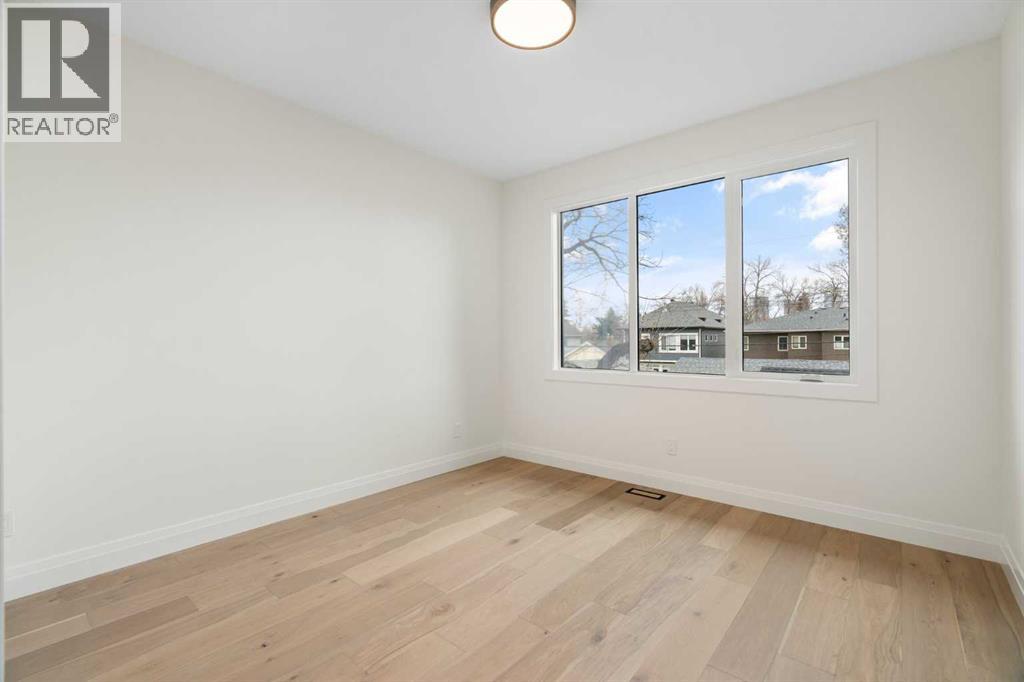 Single Family House for Sale in   Avenue NW Mount Pleasant Calgary 