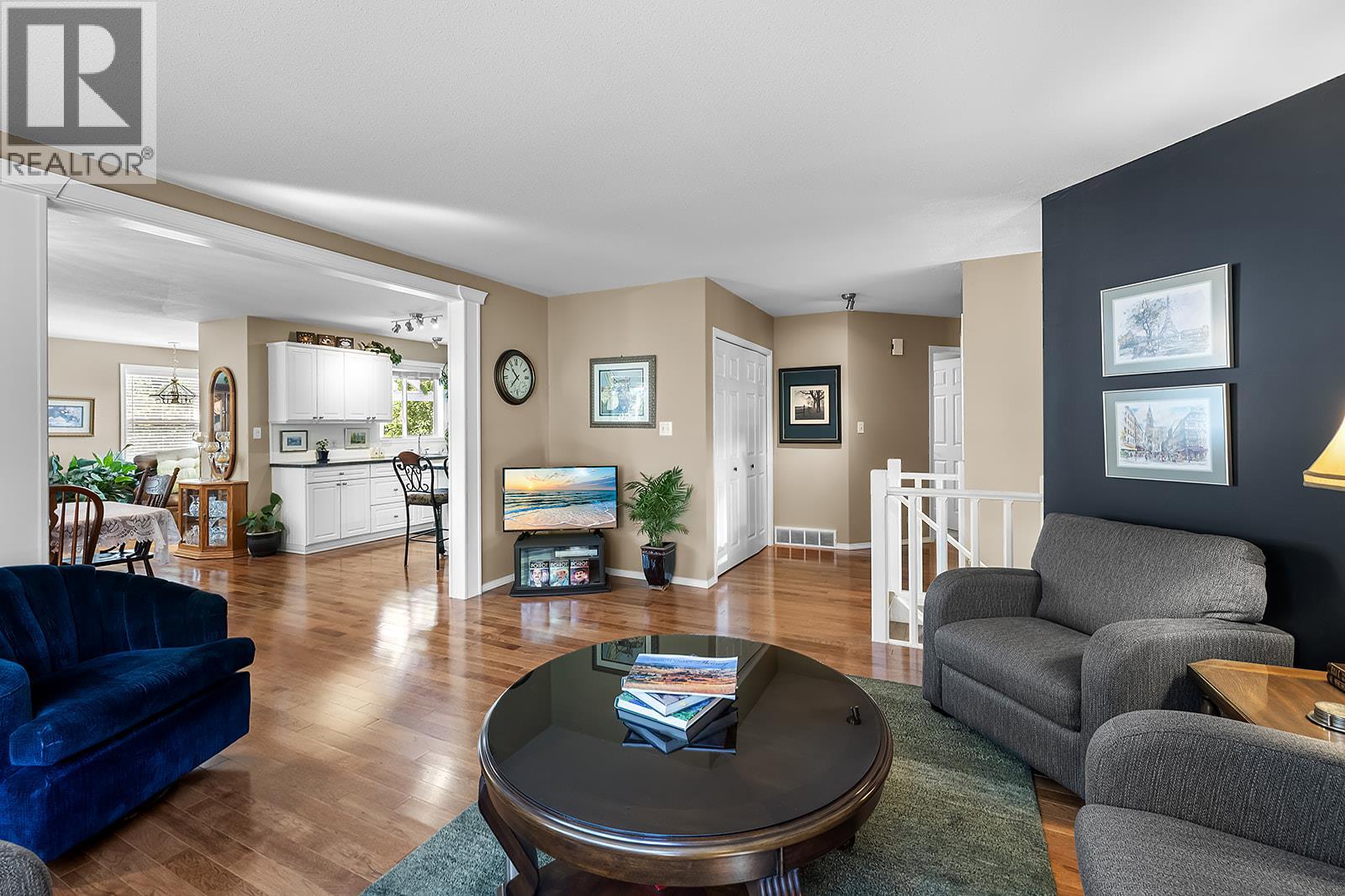 Photo 11 of 1243 8 Avenue N, Creston BC