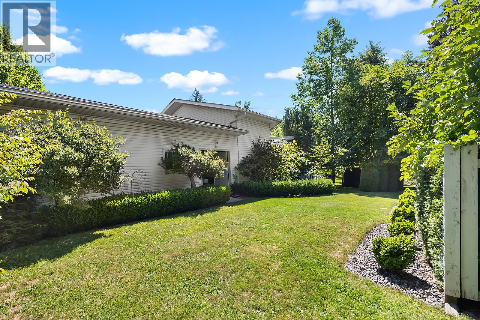 Photo 47 of 1243 8 Avenue N, Creston BC