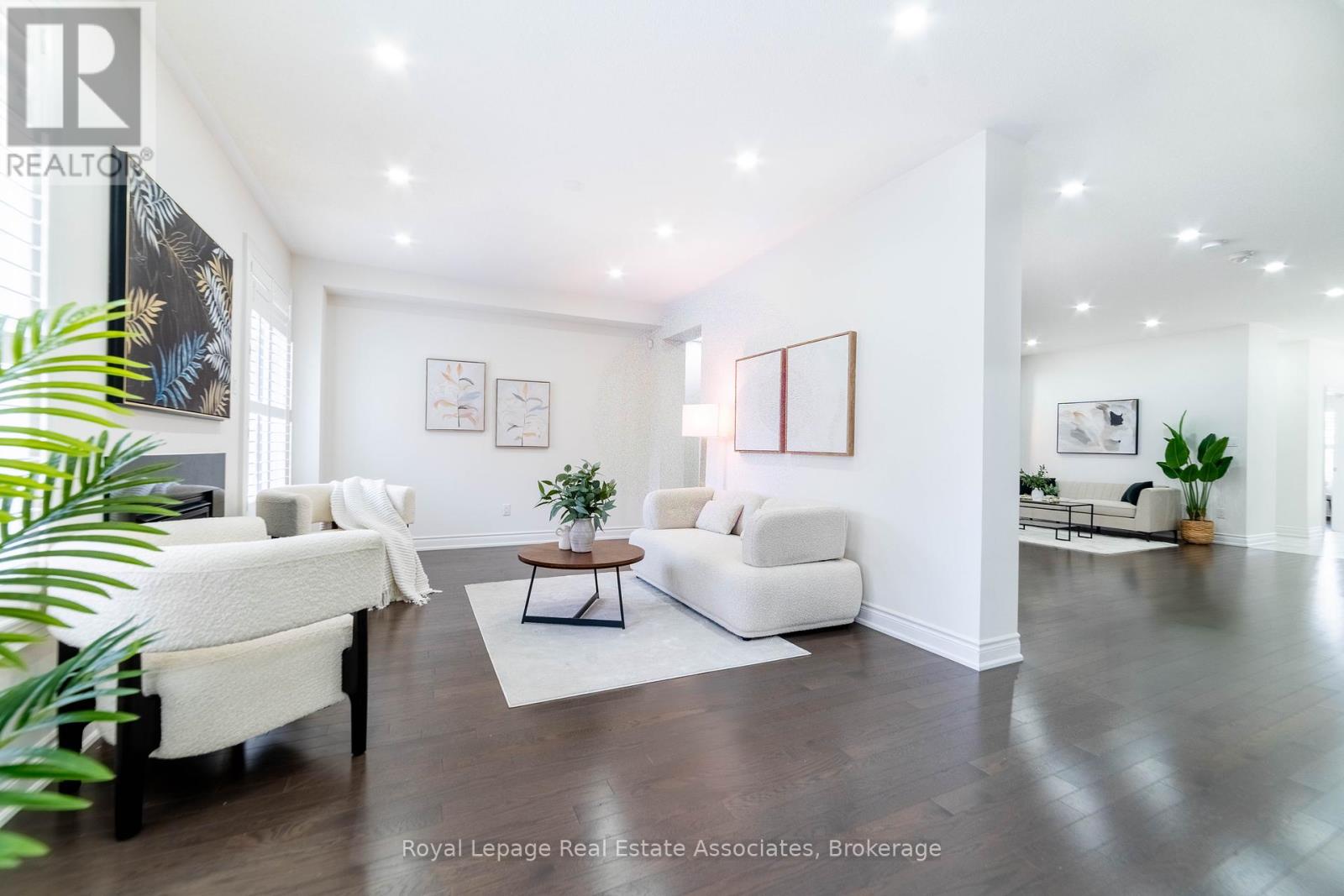 Photo 17 of 1267 Raspberry Terrace, Milton ON