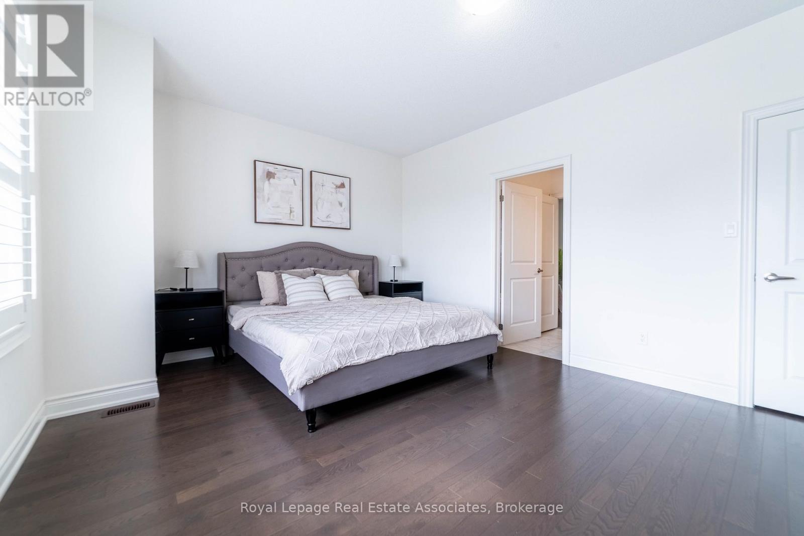Photo 34 of 1267 Raspberry Terrace, Milton ON