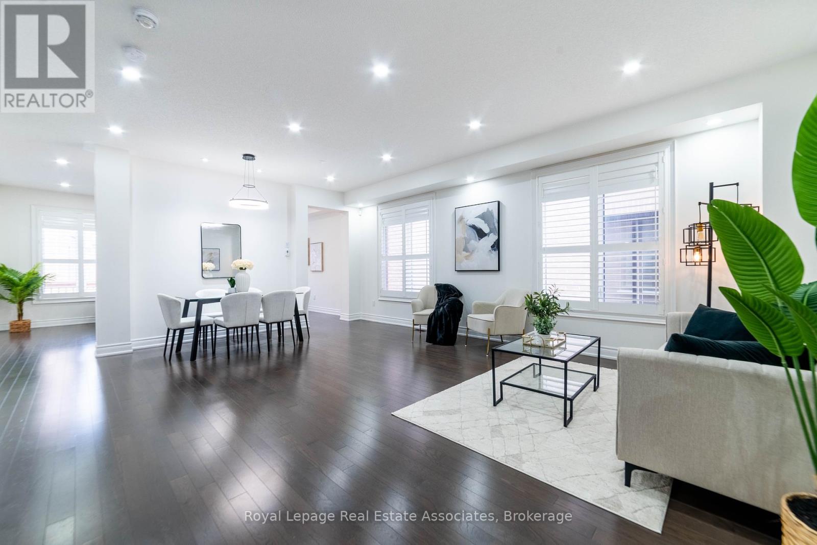 Photo 7 of 1267 Raspberry Terrace, Milton ON
