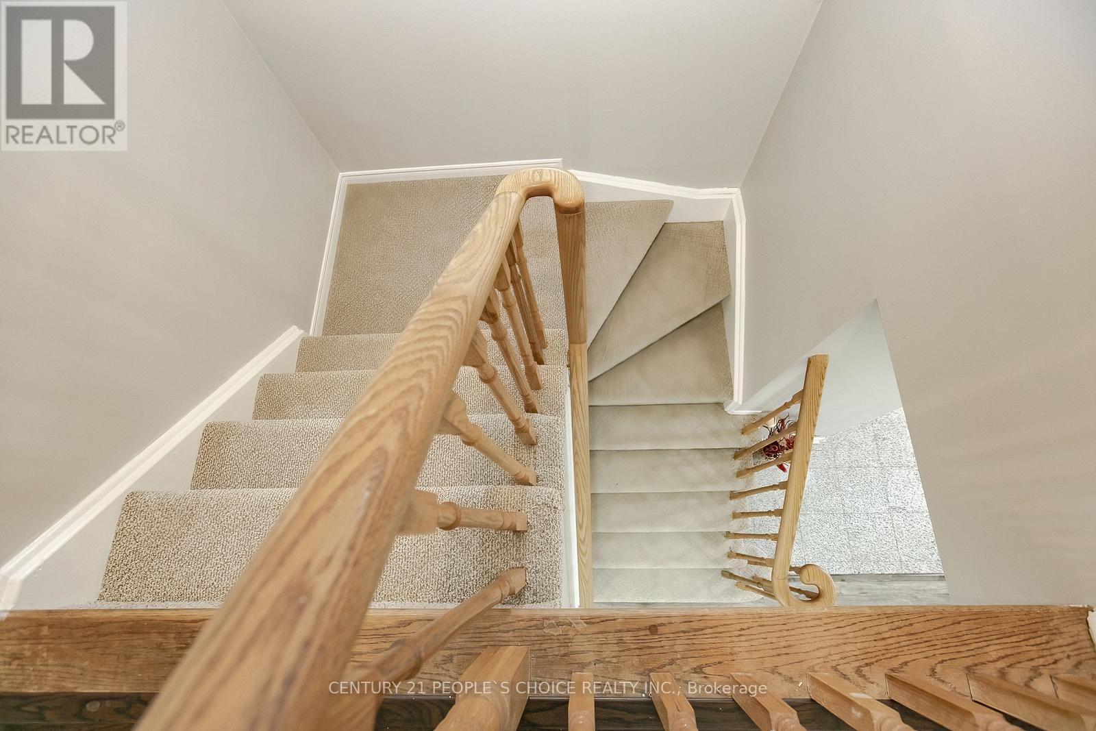 Photo 26 of 27 Caruso Drive, Brampton ON