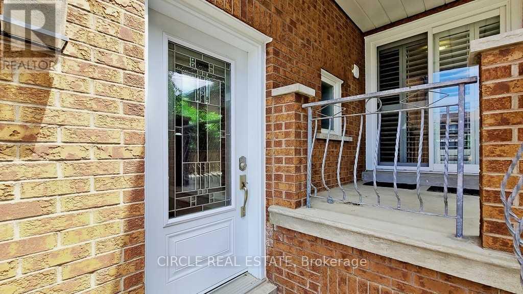 Photo 11 of 18 Rosemeade Avenue, Toronto ON
