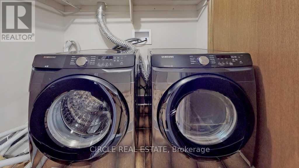 Photo 32 of 18 Rosemeade Avenue, Toronto ON