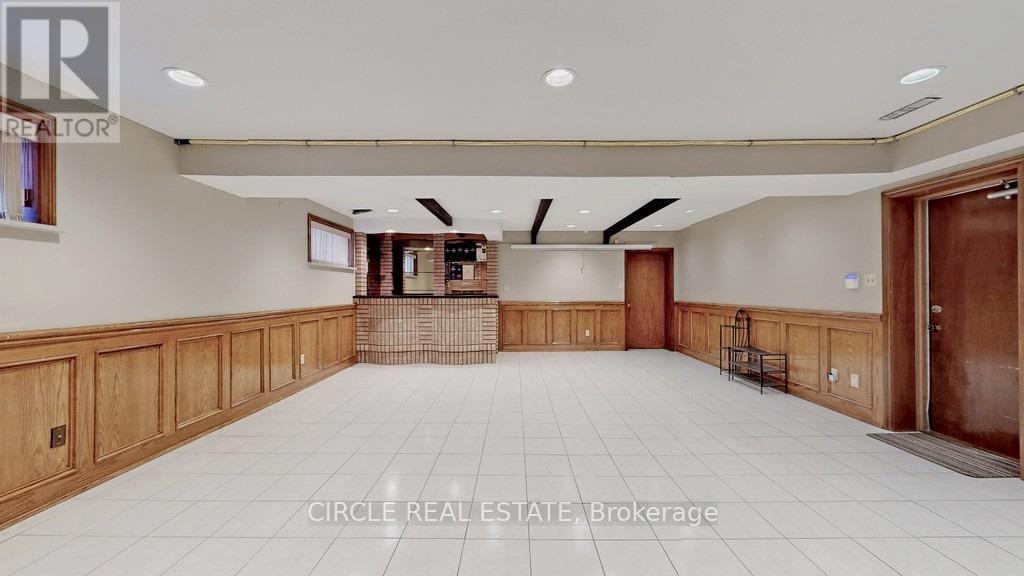 Photo 33 of 18 Rosemeade Avenue, Toronto ON