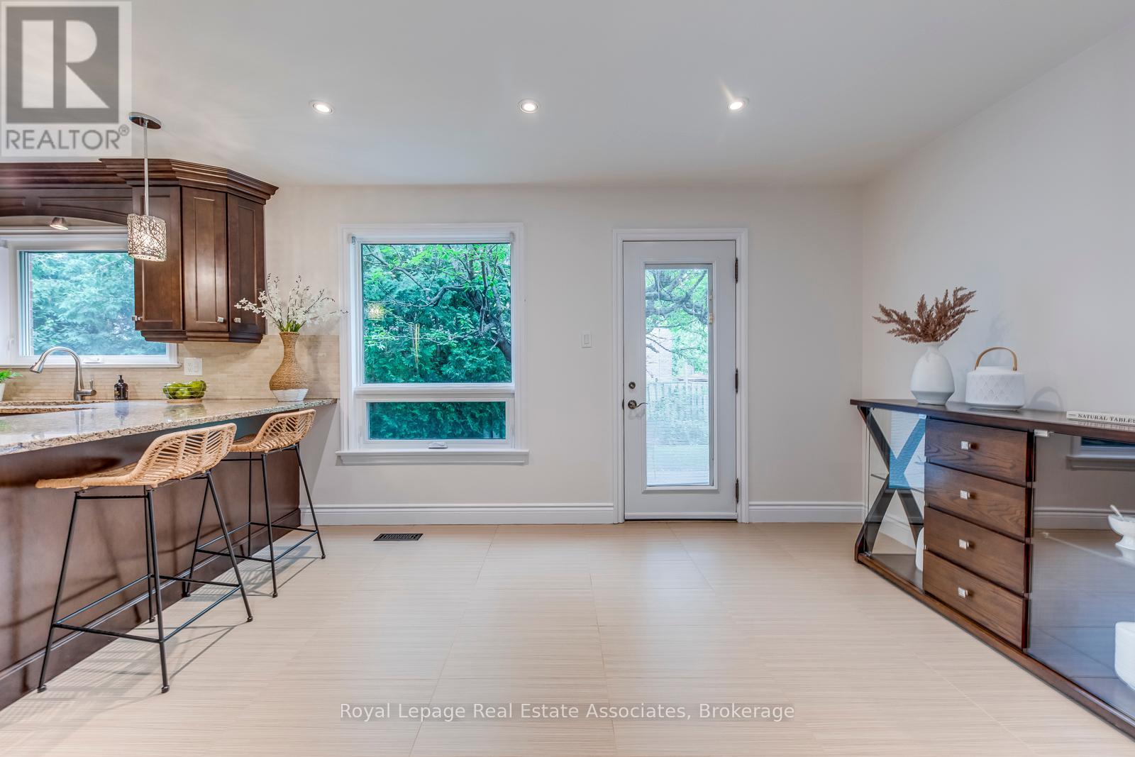 Photo 19 of 688 Fieldstone Road, Mississauga ON