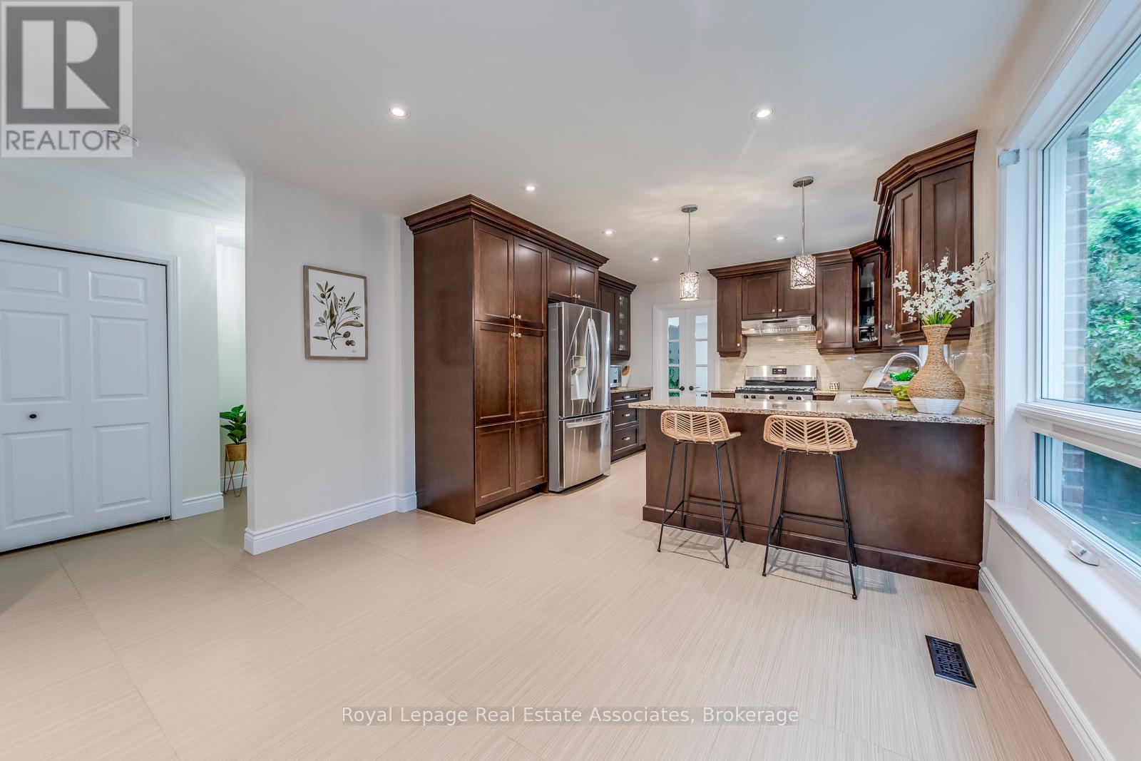 Photo 25 of 688 Fieldstone Road, Mississauga ON