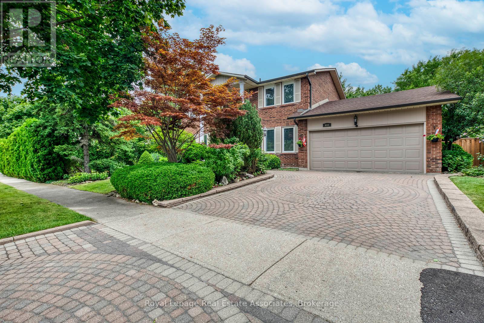 Photo 24 of 688 Fieldstone Road, Mississauga ON