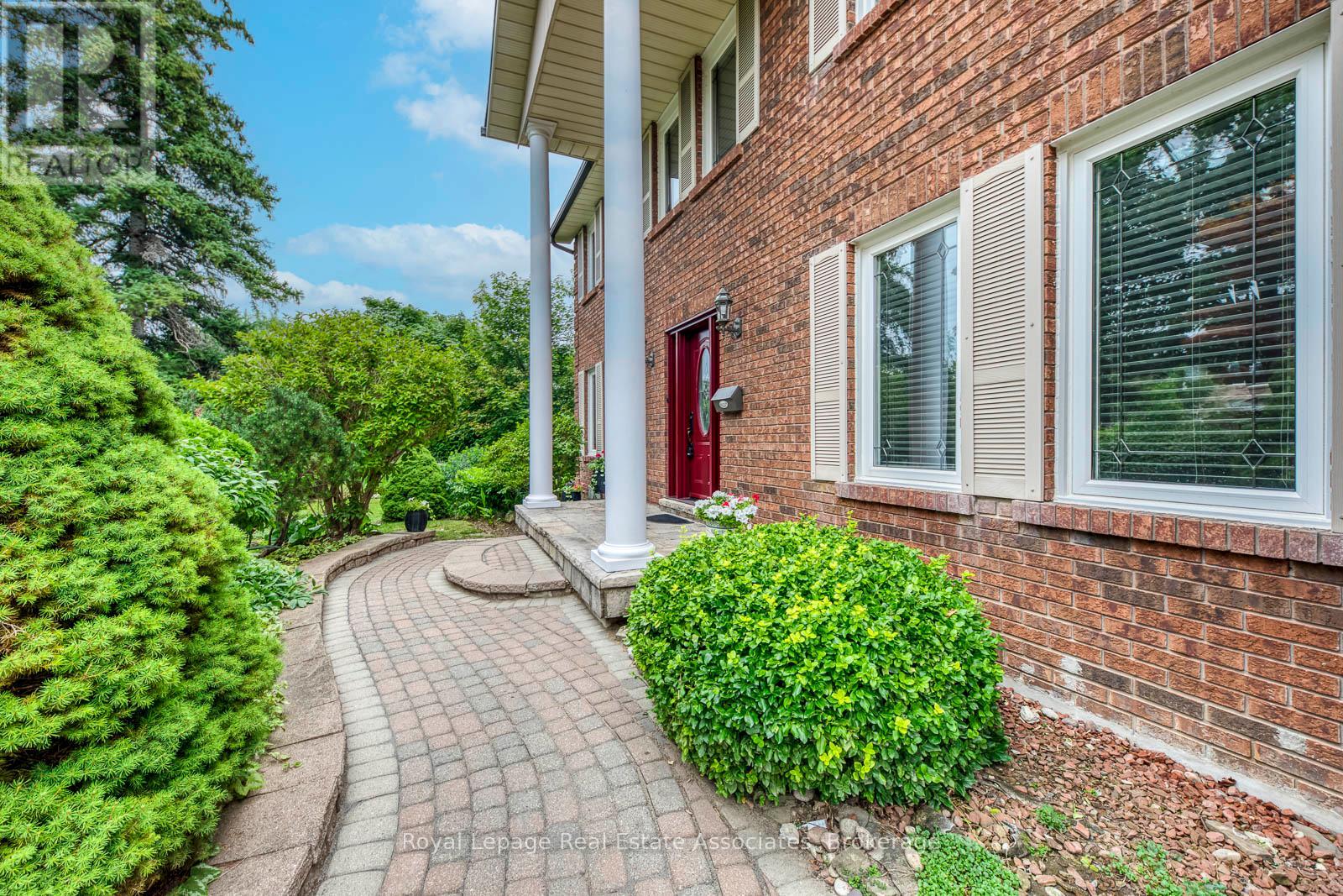 Photo 39 of 688 Fieldstone Road, Mississauga ON