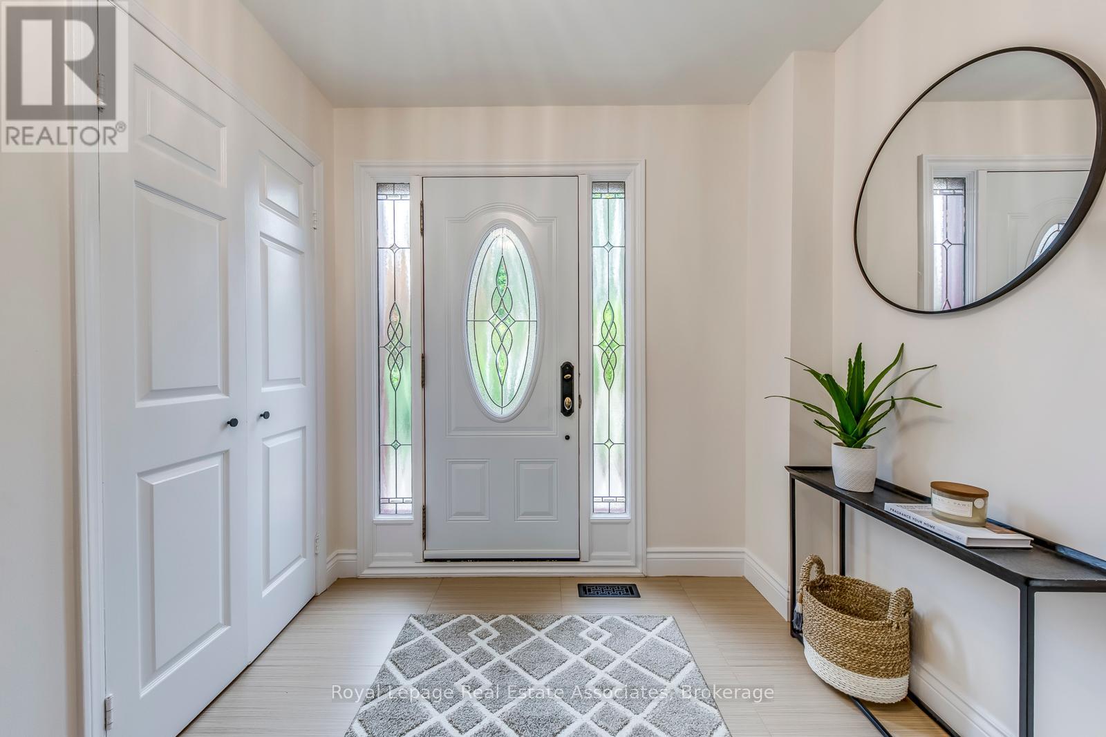 Photo 33 of 688 Fieldstone Road, Mississauga ON