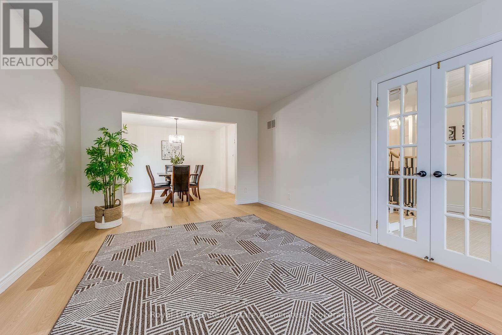 Photo 34 of 688 Fieldstone Road, Mississauga ON