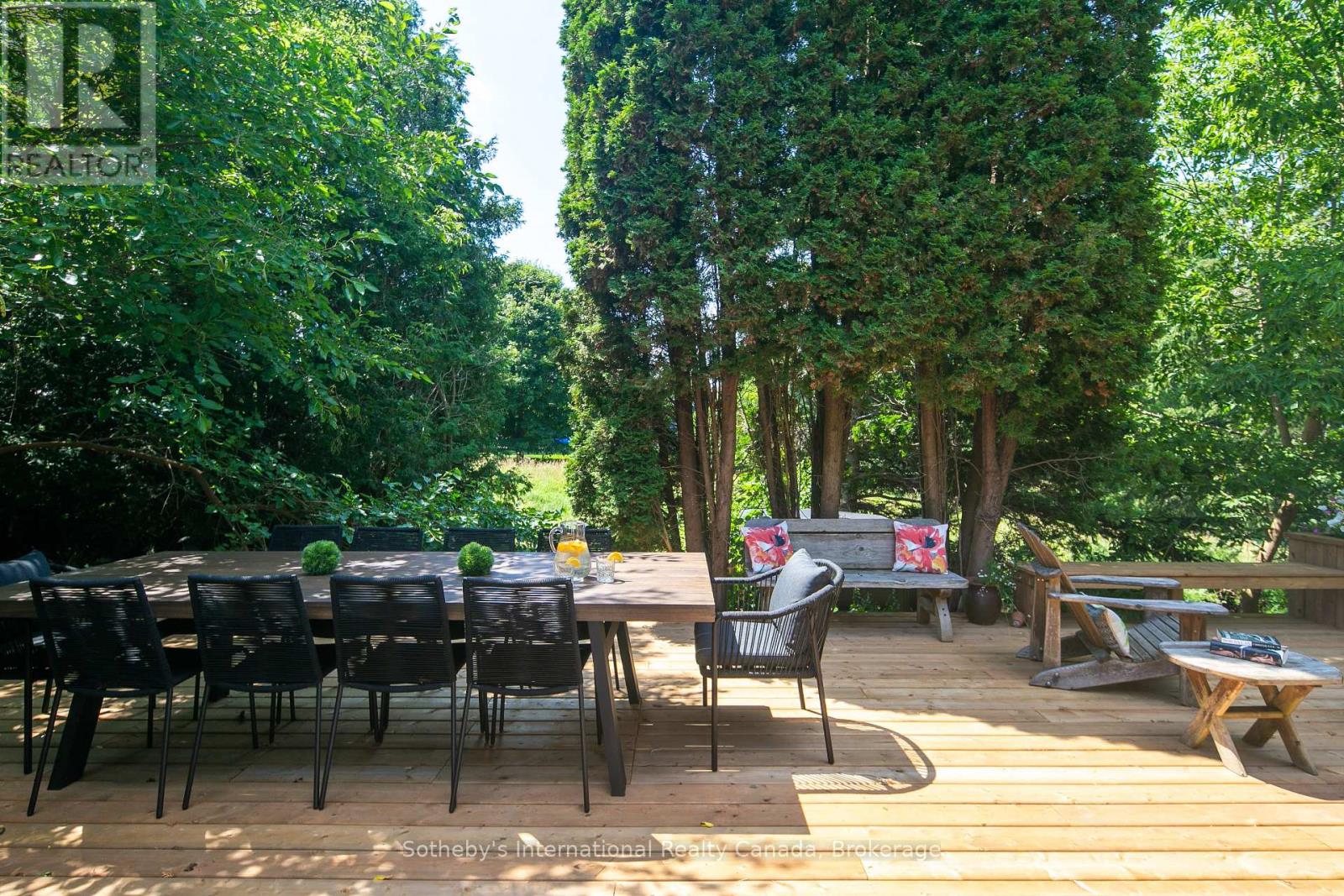 Photo 26 of 119 Matilda Street, Blue Mountains ON