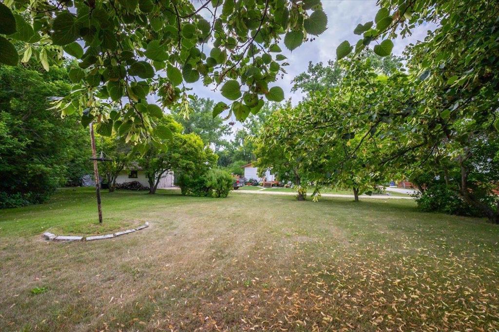 Photo 31 of 598 Gillespie Street, Dugald MB