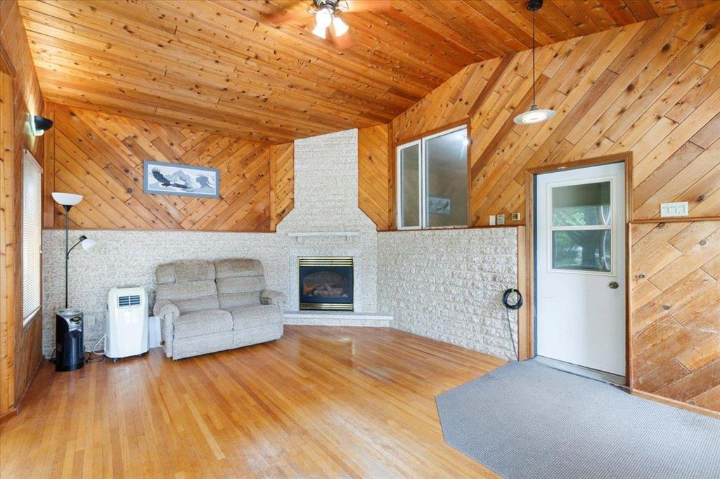Photo 6 of 598 Gillespie Street, Dugald MB