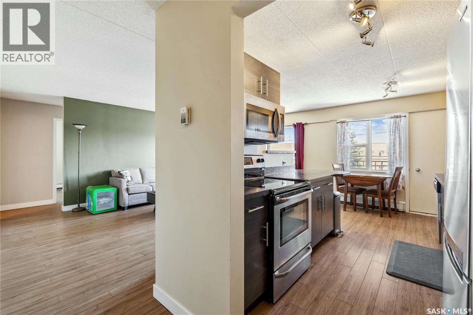 Photo 10 of 18 405 Lorne Street N, Regina SK