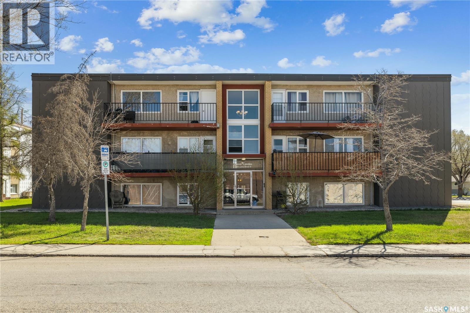 Photo 17 of 18 405 Lorne Street N, Regina SK