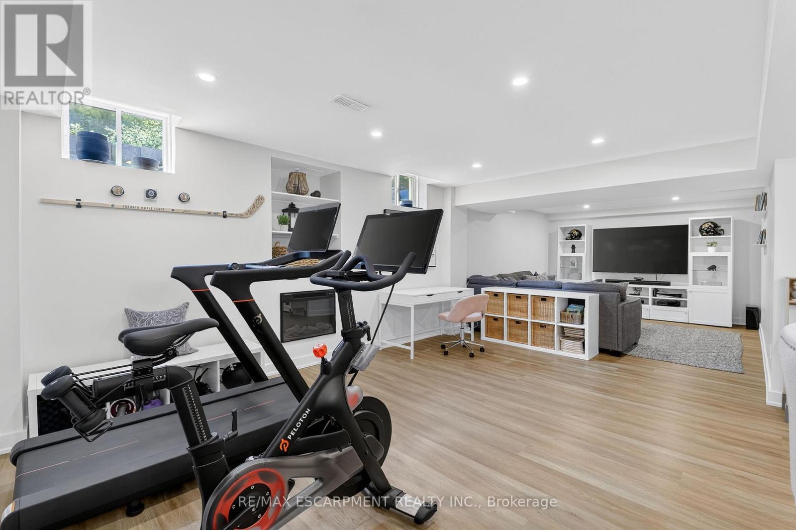 Photo 37 of 117 Wimberly Avenue, Hamilton ON