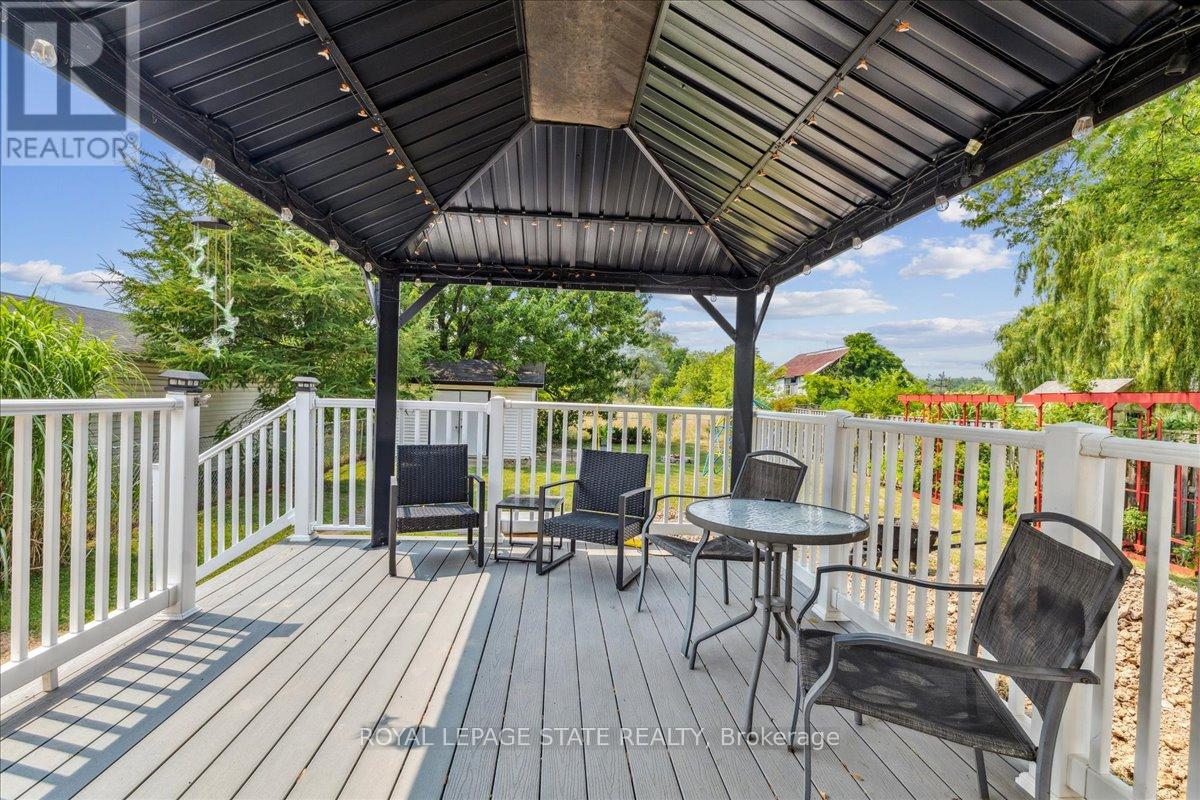 Photo 5 of 1591 Merrittville Highway, Thorold ON
