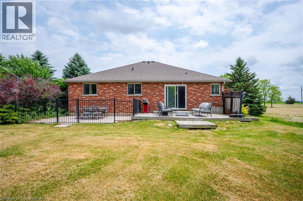 Photo 16 of 307 Brant County Rd 18, Brantford ON
