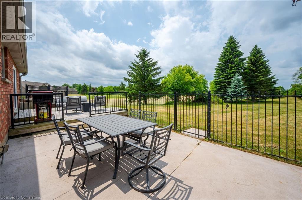Photo 21 of 307 Brant County Rd 18, Brantford ON