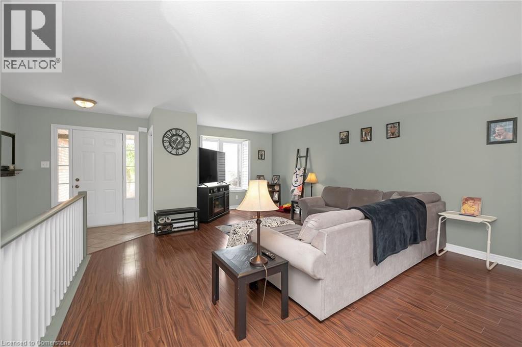 Photo 41 of 307 Brant County Rd 18, Brantford ON