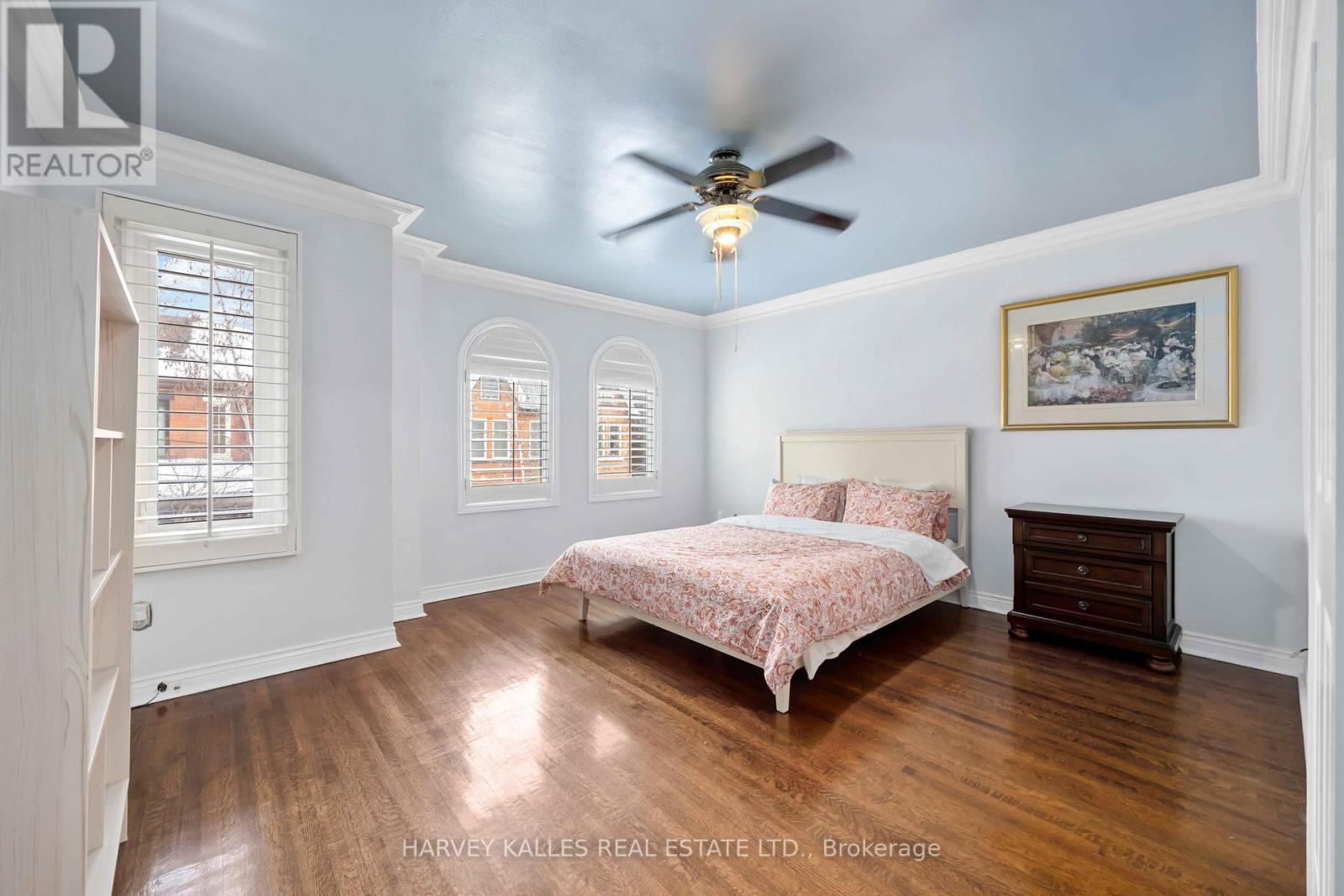 Photo 12 of 576 Ontario Street, Toronto ON