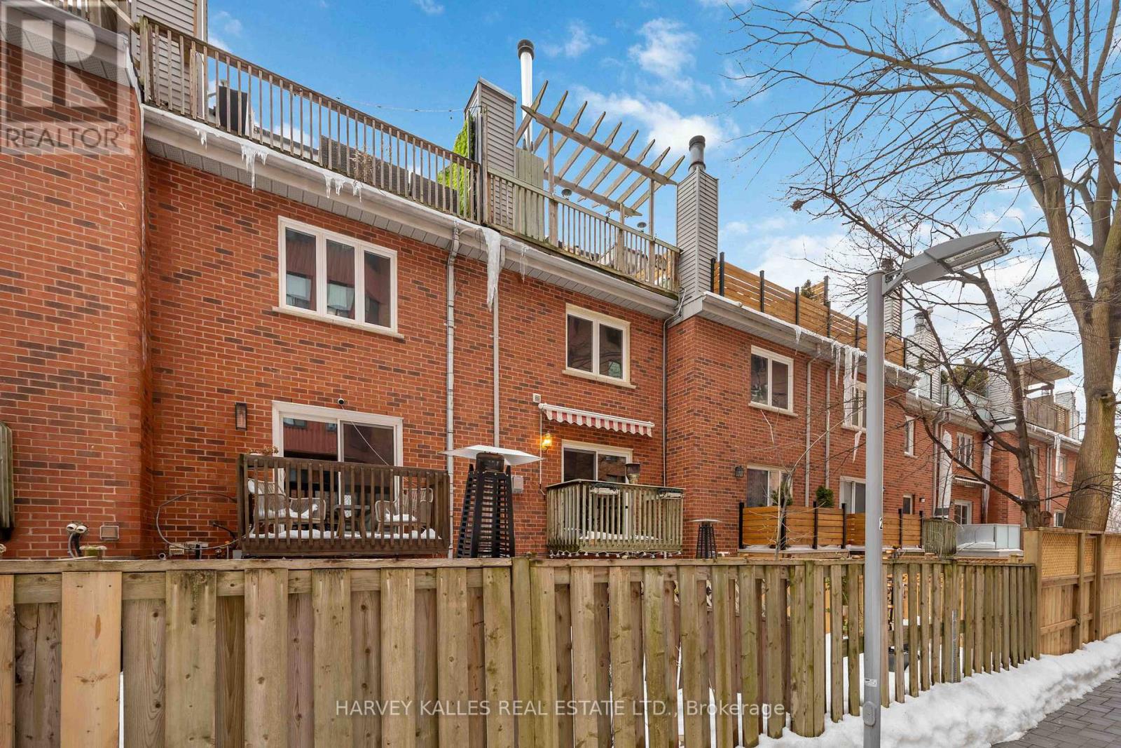 Photo 28 of 576 Ontario Street, Toronto ON