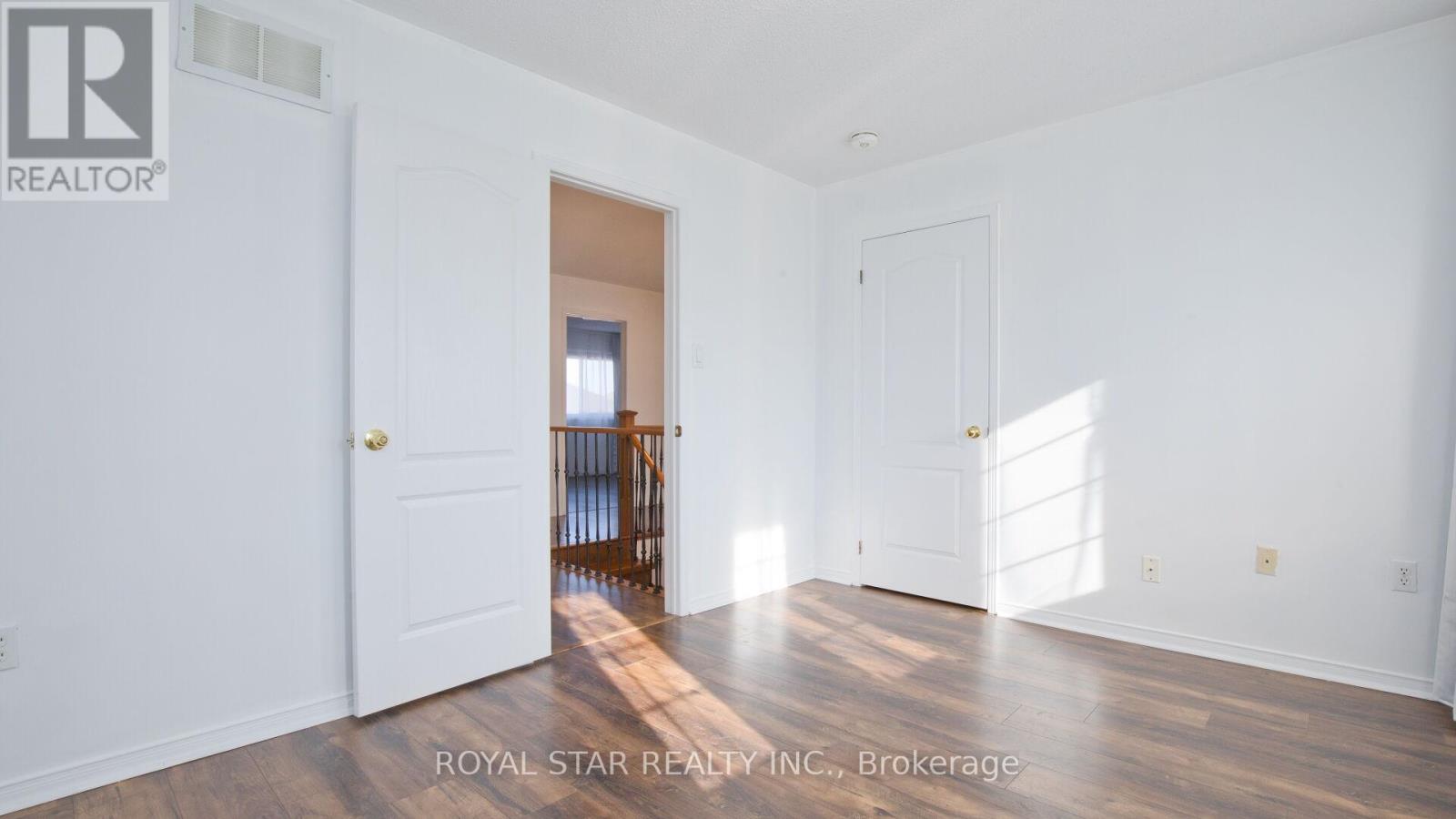 Photo 23 of 13 Waterdale Road, Brampton ON