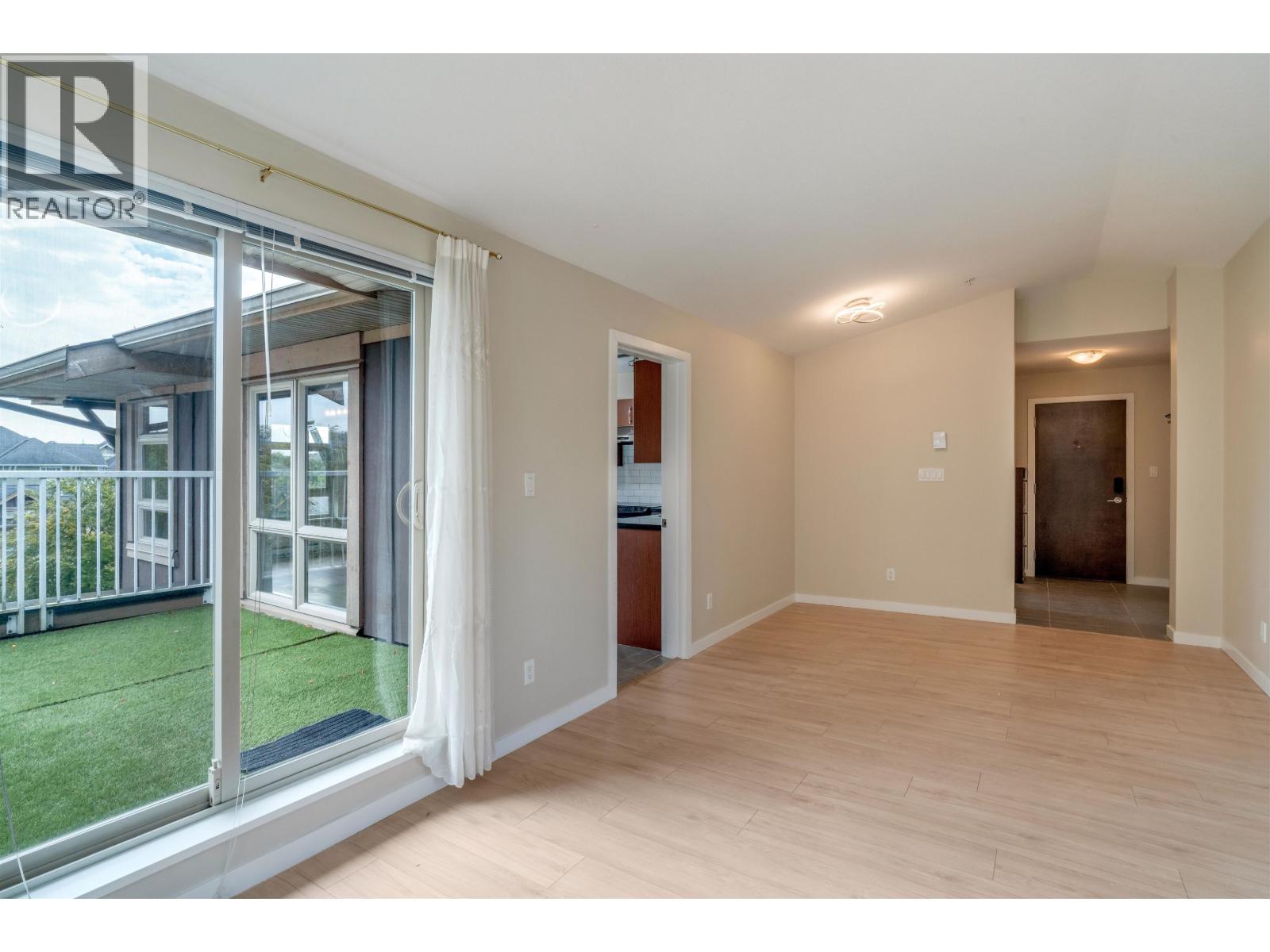Photo 20 of 402 7339 Macpherson Avenue, Burnaby BC
