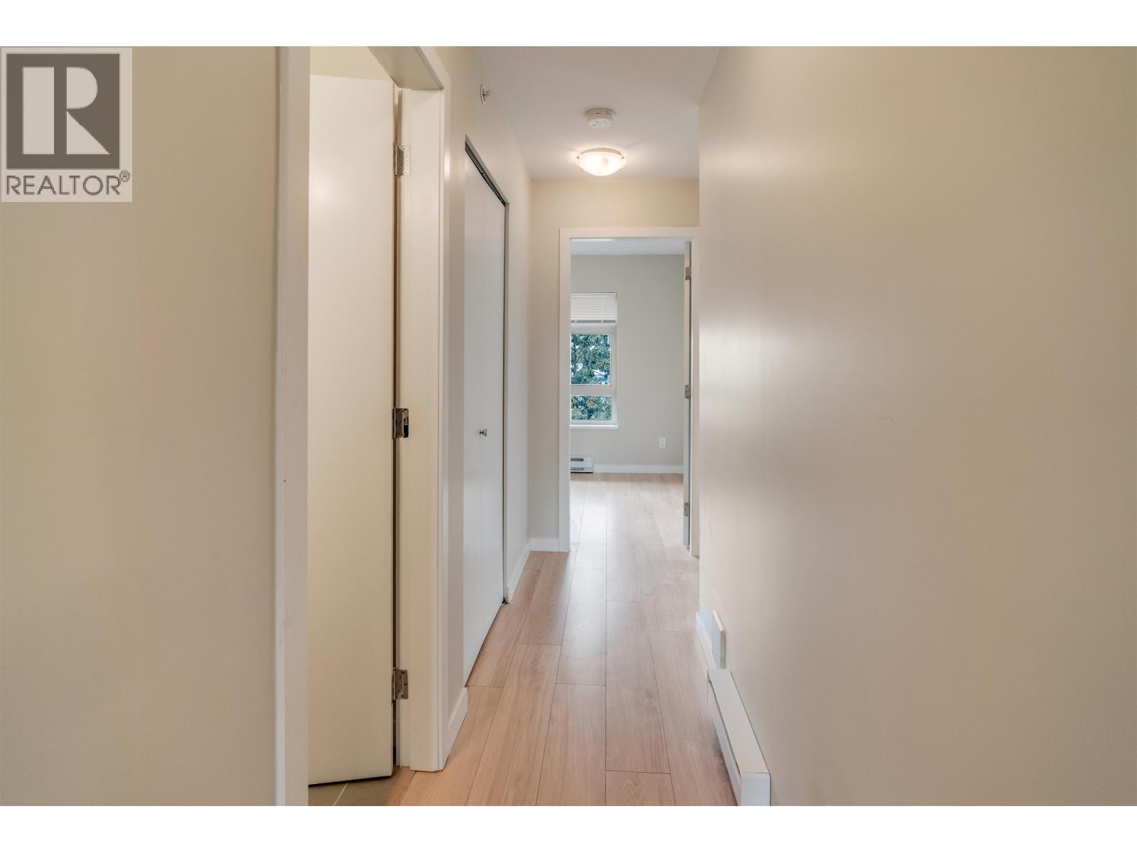 Photo 27 of 402 7339 Macpherson Avenue, Burnaby BC
