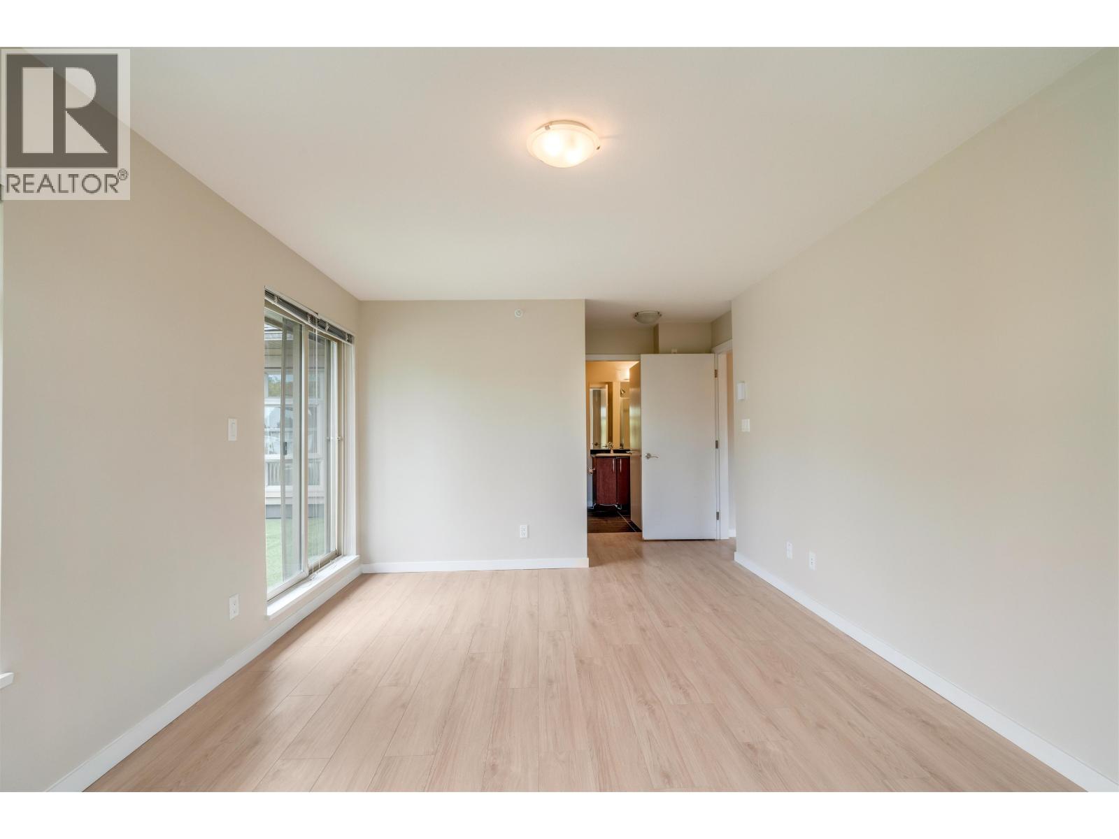 Photo 14 of 402 7339 Macpherson Avenue, Burnaby BC