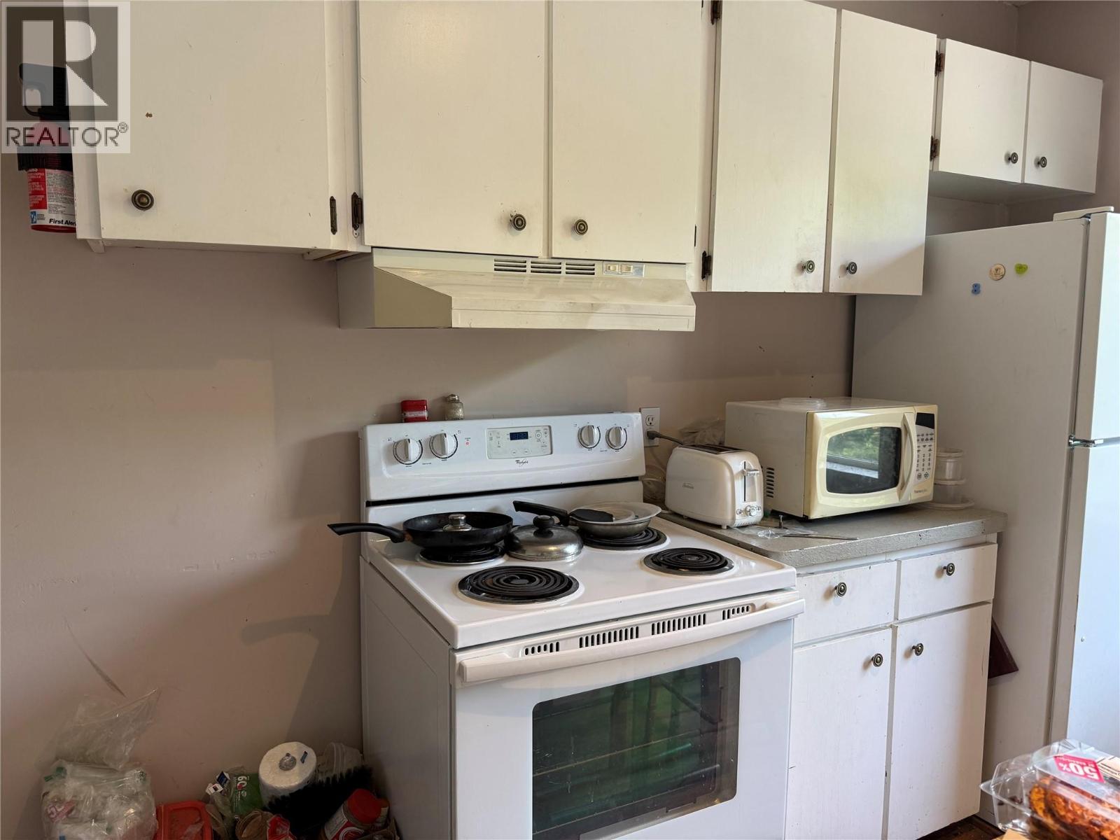 2126 Topping Street, Trail