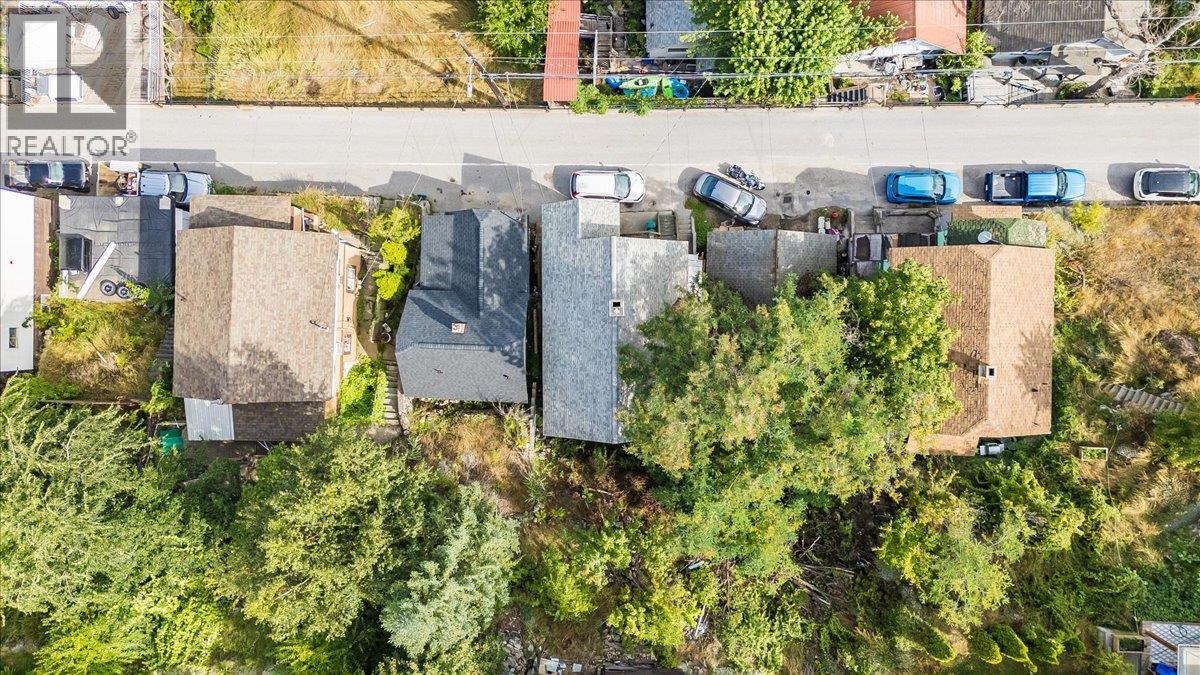 2126 Topping Street, Trail