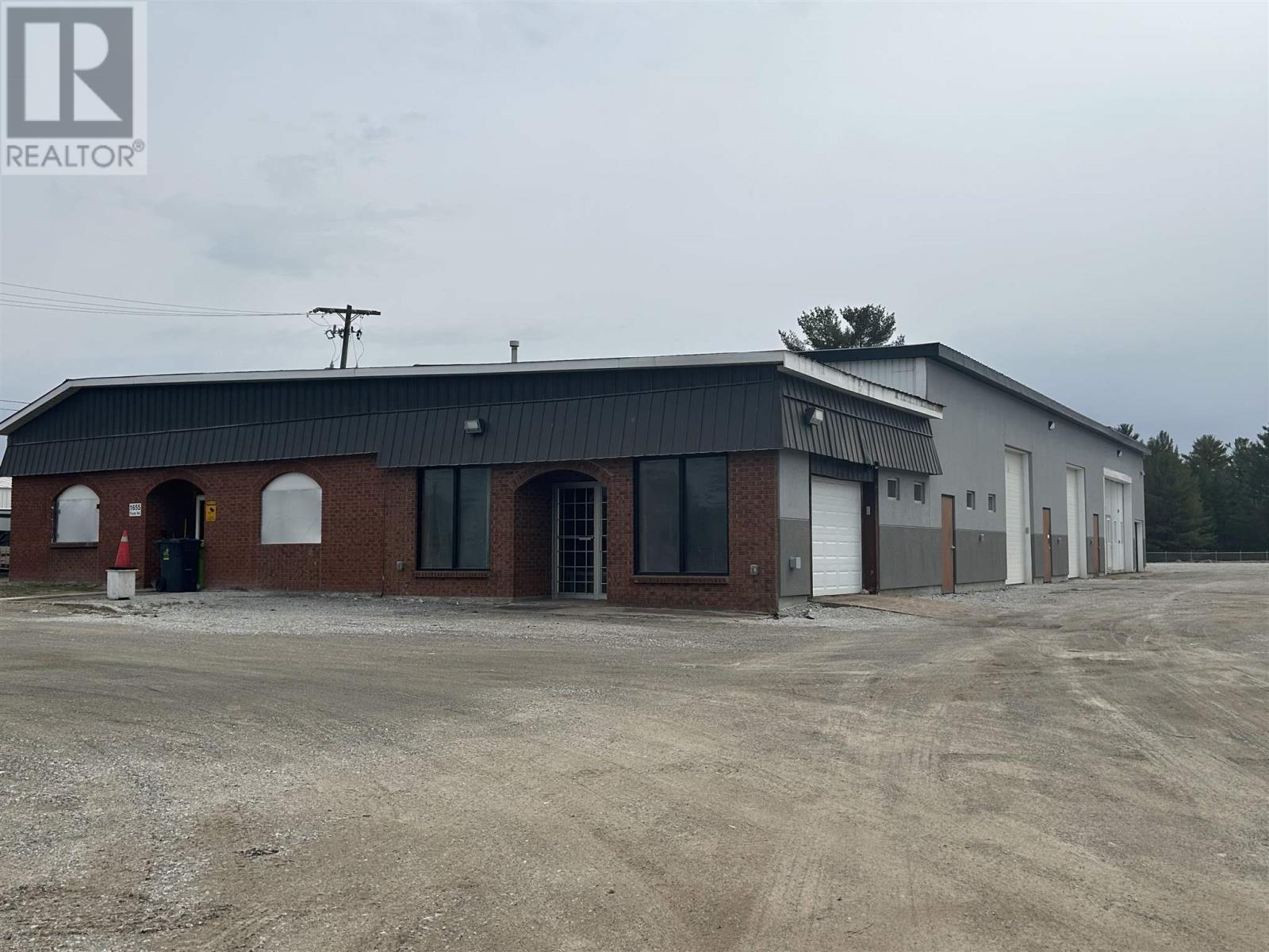 Photo 1 of 1655 Trunk Rd, Sault Ste Marie ON