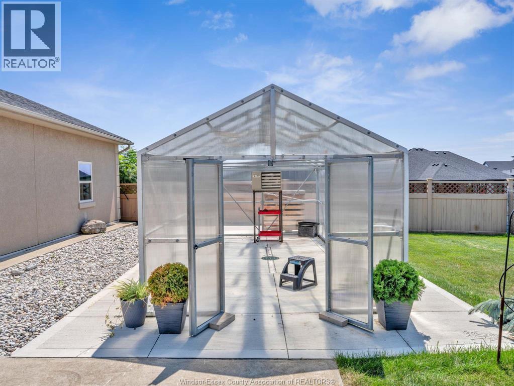 Photo 8 of 1841 Talbot Road West, Kingsville ON