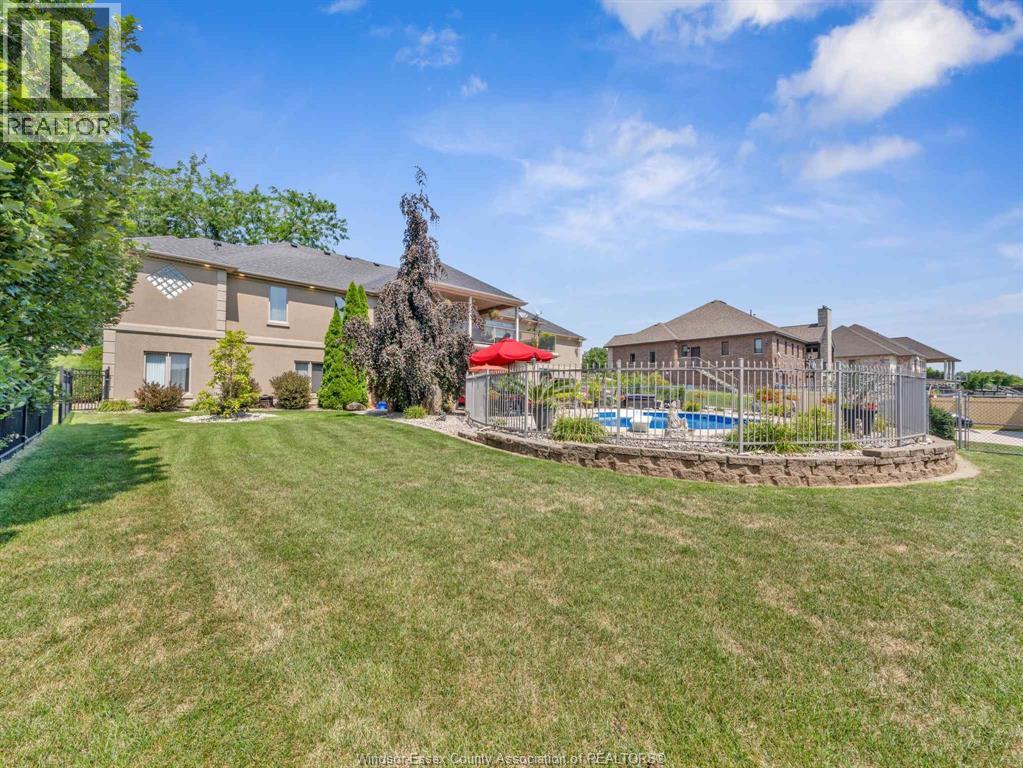 Photo 9 of 1841 Talbot Road West, Kingsville ON