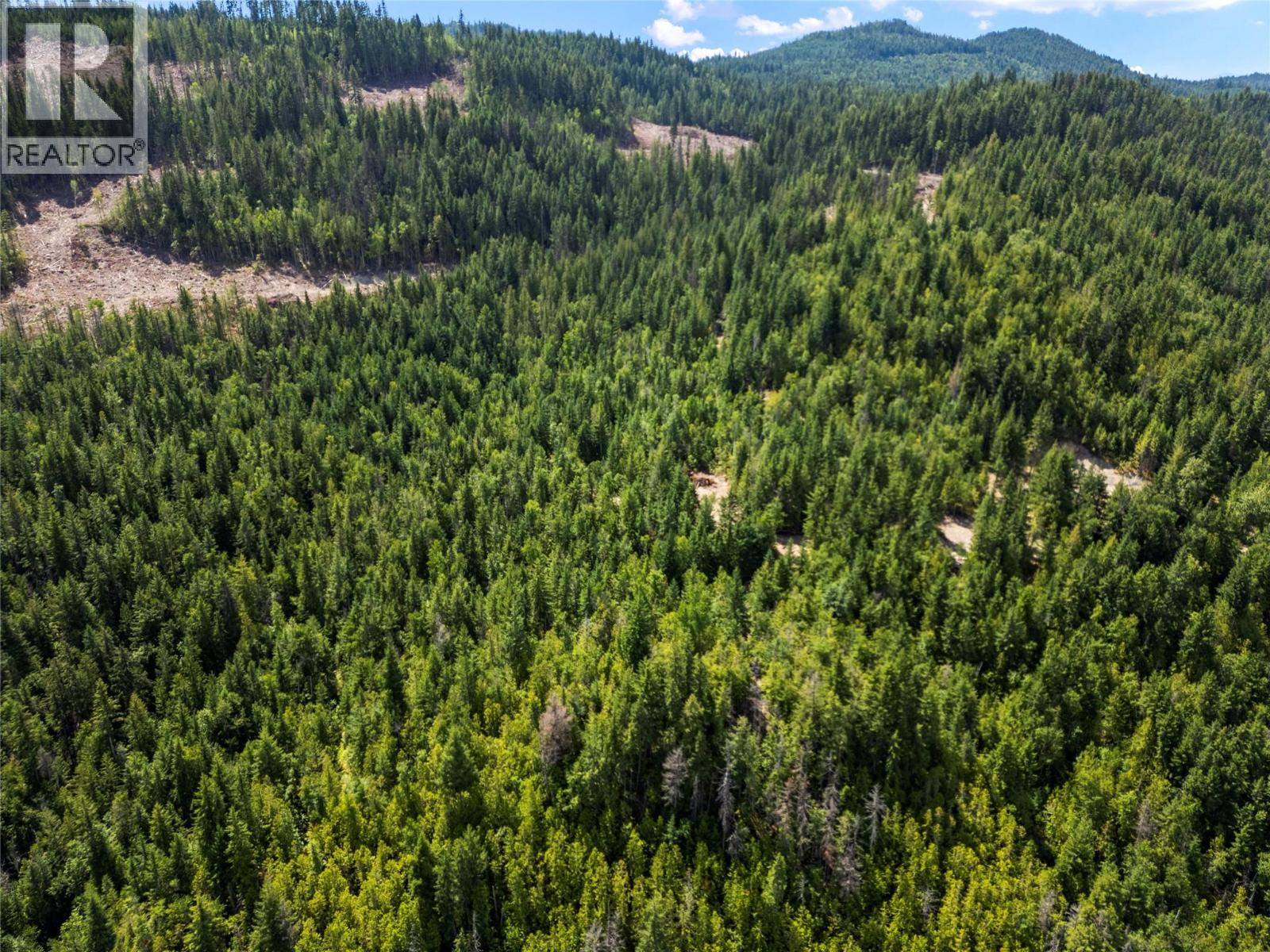  3560 Eagle Bay Road, Blind Bay